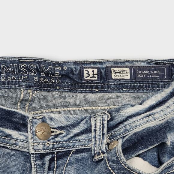 Miss Me Straight Leg Low Rise Jeans Sz 31 Rhinestone Light Wash Y2K Casual - Picture 4 of 13